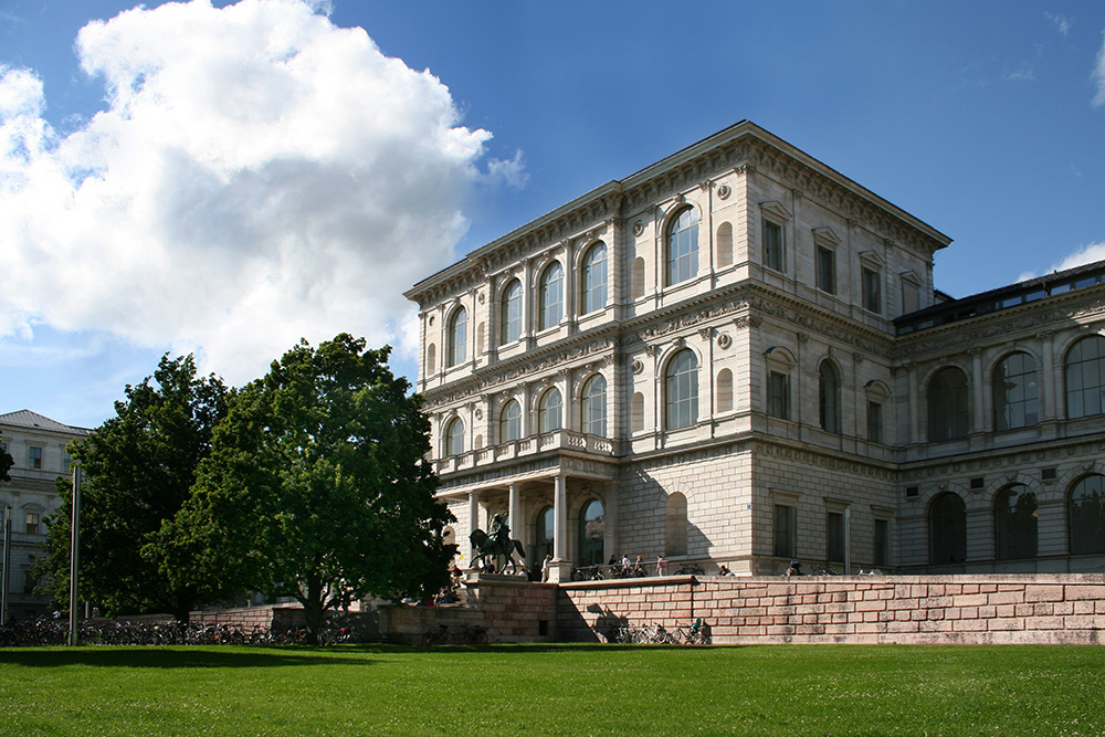 Munich Art Academy, photo: David Kostner/wikimedia.org